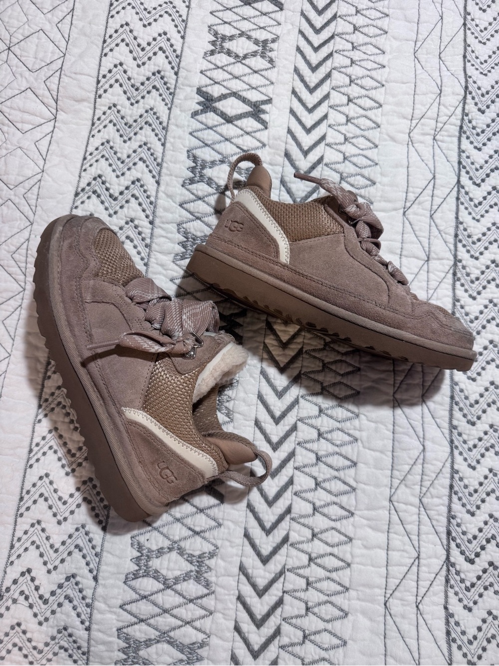 UGG kids Suede Lace-Up Sneakers in Taupe